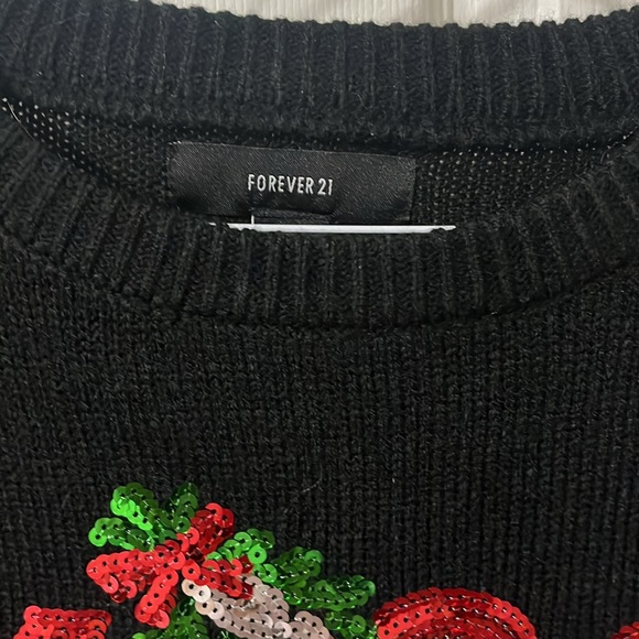 Blingy Christmas Sweater - Picture 3 of 6